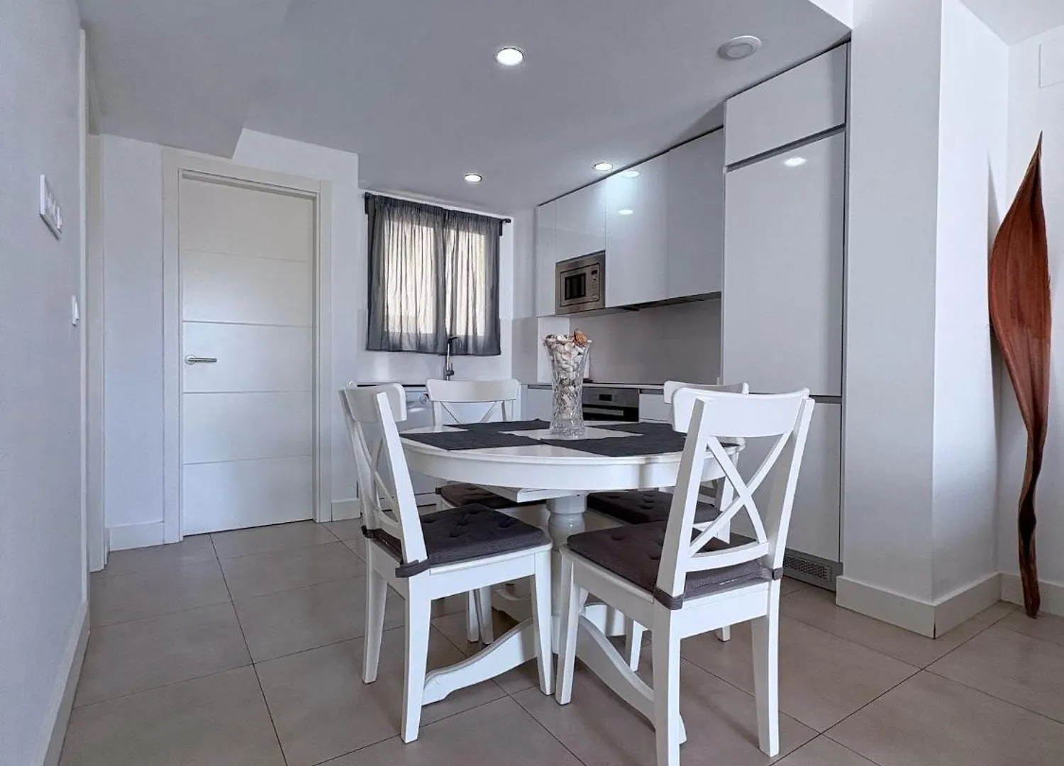 Apartamento En Primera Linea De Playa, Con Piscina Y Garaje En Torrox Costa 0*,  スペイン