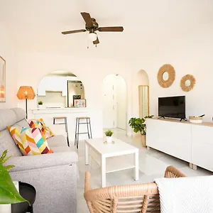 Laguna Apartment